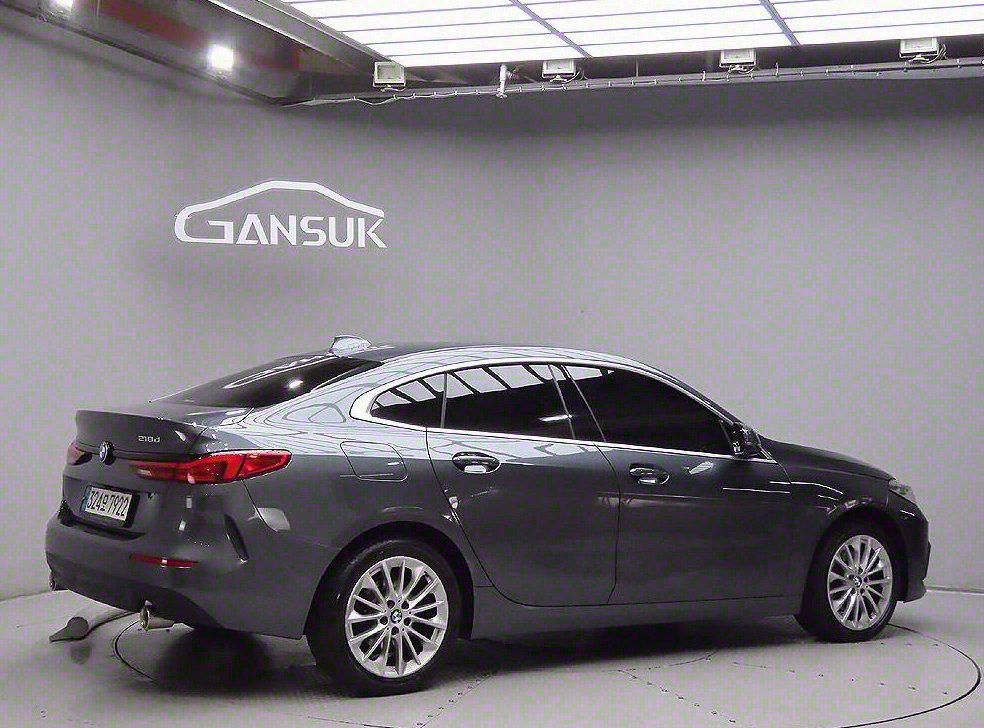 BMW 2시리즈 218d 어드밴티지 사진 4