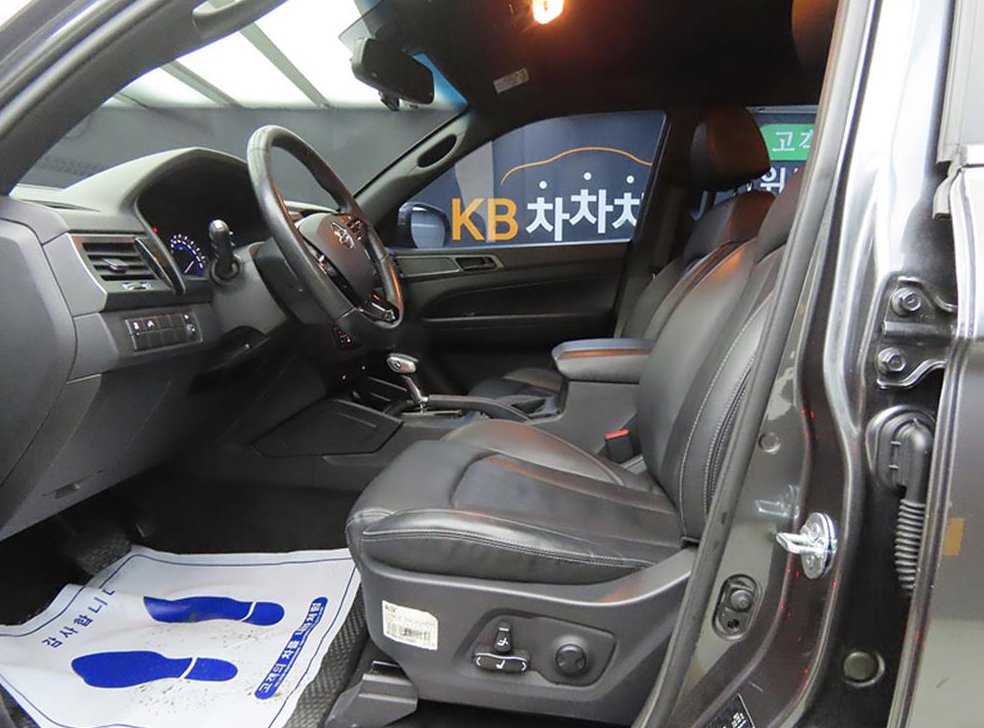KG모빌리티(쌍용)  렉스턴 디젤 2.2 4WD 사진 5