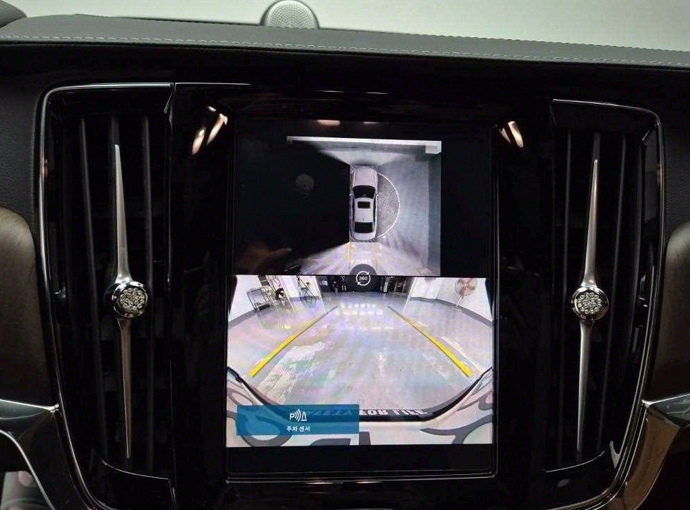 볼보 S90 B6 AWD 얼티메이트 브라이트 사진 15