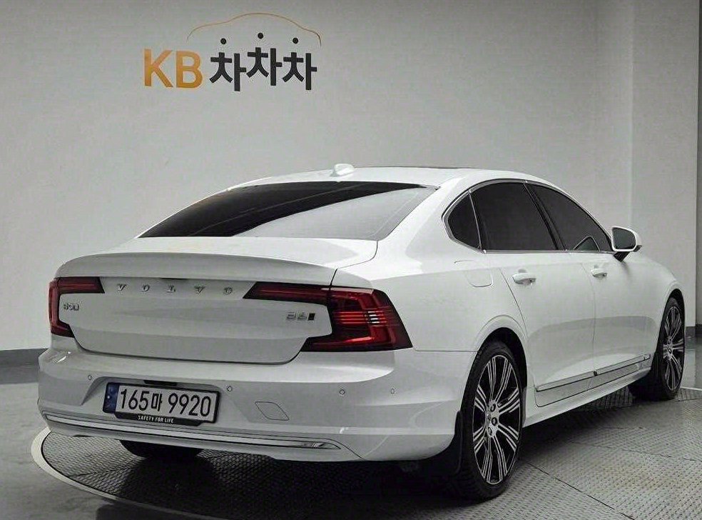 볼보 S90 B6 AWD 얼티메이트 브라이트 사진 3