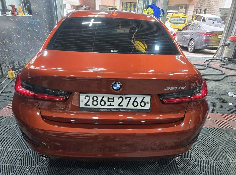 BMW 3시리즈 320d M 스포츠 사진 3