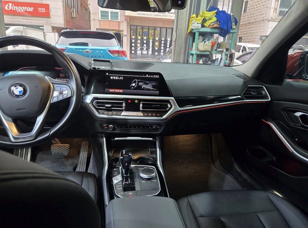 BMW 3시리즈 320d M 스포츠 사진 5