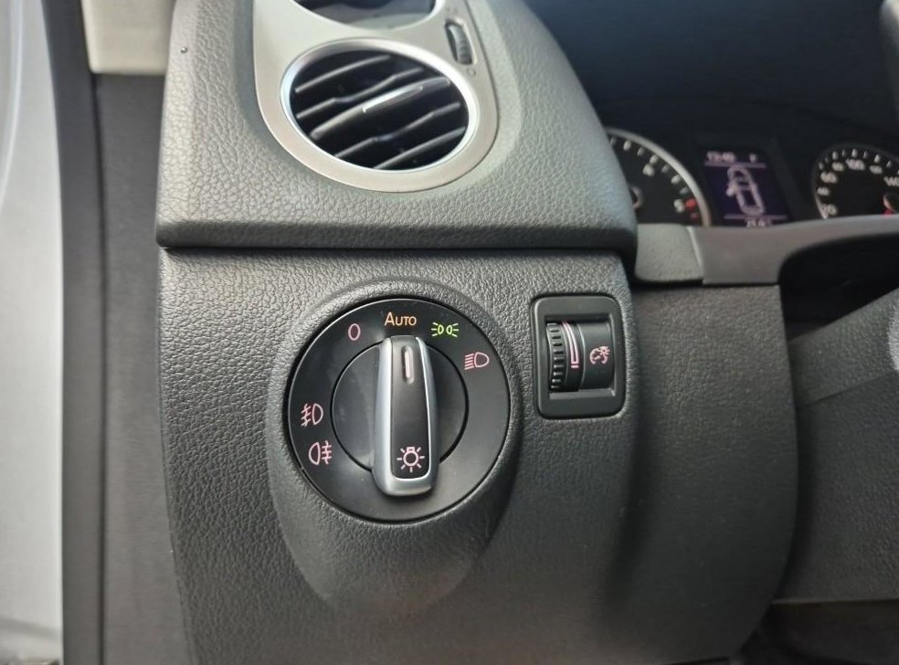 폭스바겐 티구안 2.0 TDI 사진 11