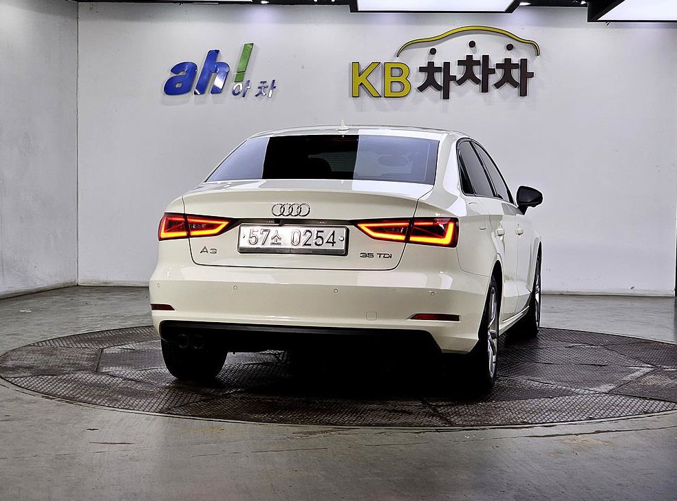 아우디 A3 35 TDI 다이나믹 사진 3
