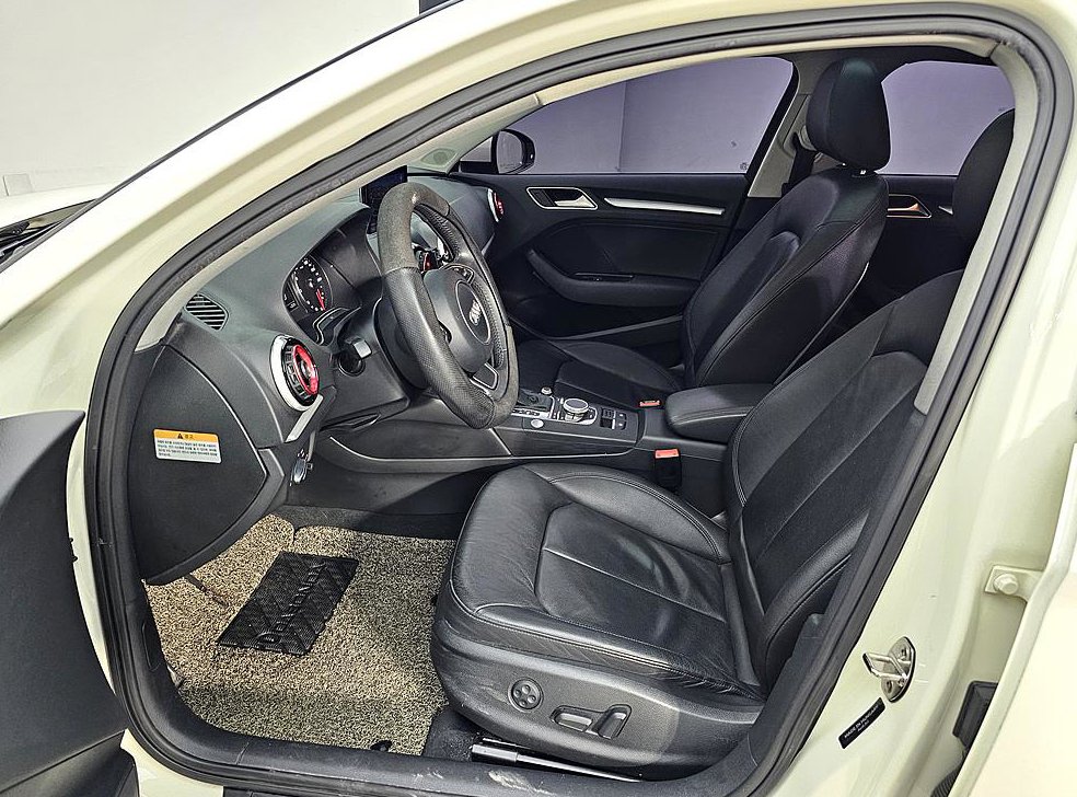 아우디 A3 35 TDI 다이나믹 사진 8