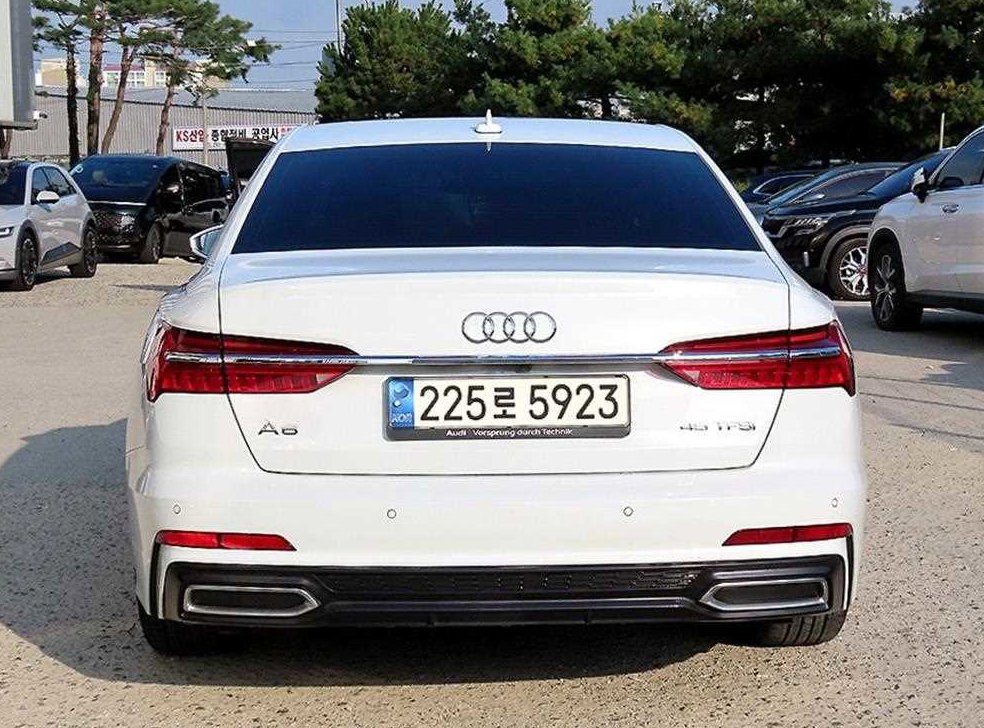 아우디 A6 45 TFSI 사진 4