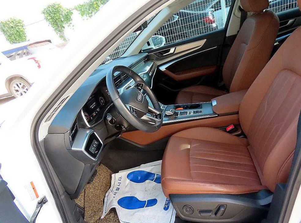 아우디 A6 45 TFSI 사진 5