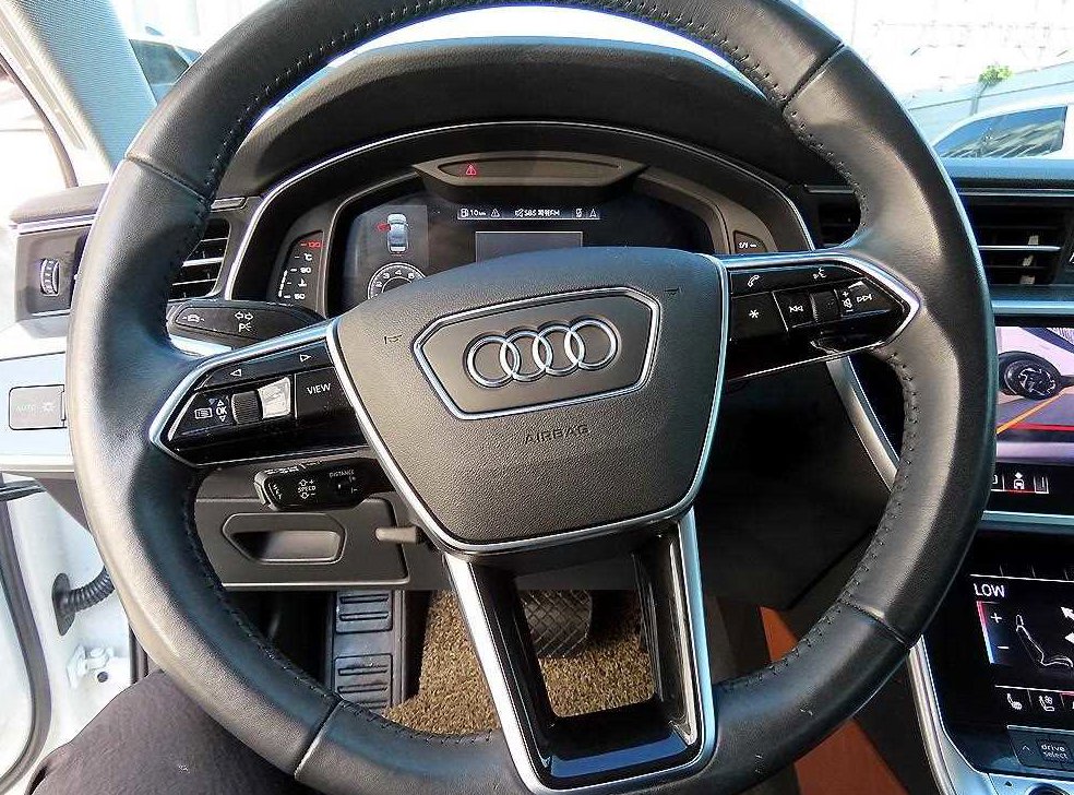 아우디 A6 45 TFSI 사진 8