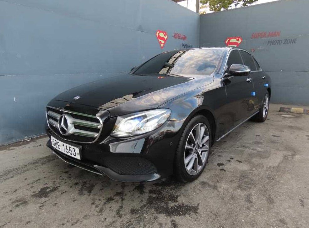 벤츠 E 클래스 E300 4MATIC 아방가르드
