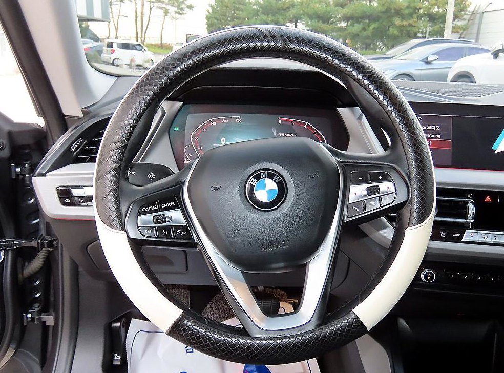 BMW 2시리즈 218d 어드밴티지 사진 8