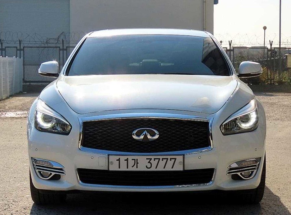 인피니티 Q 3.7AWD