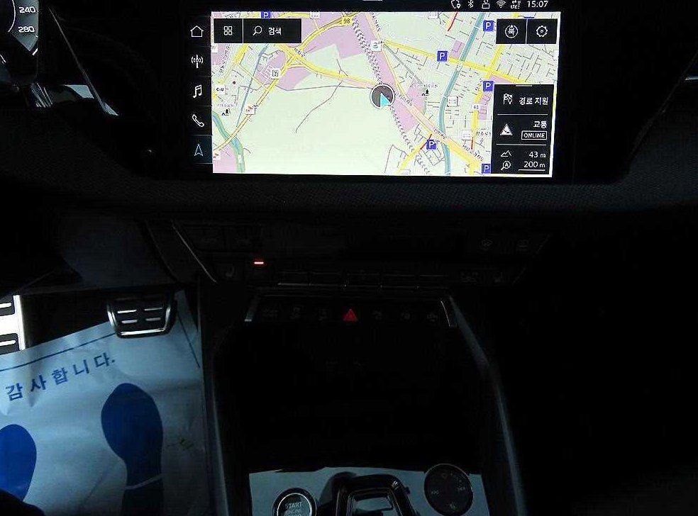 아우디 A3 40 TFSI 사진 13