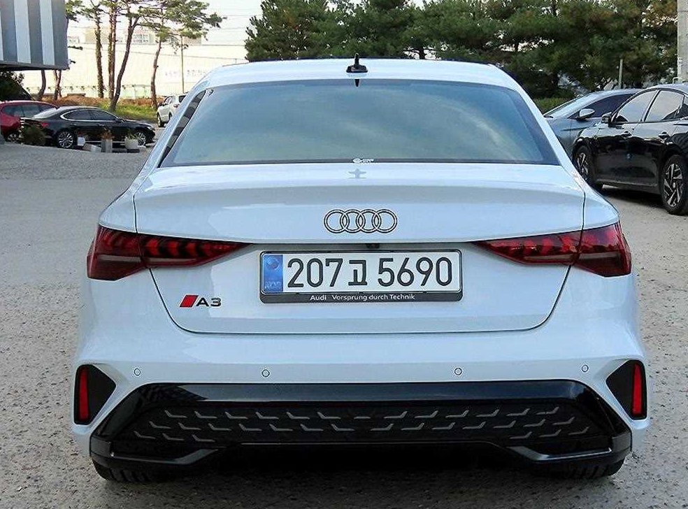 아우디 A3 40 TFSI 사진 4