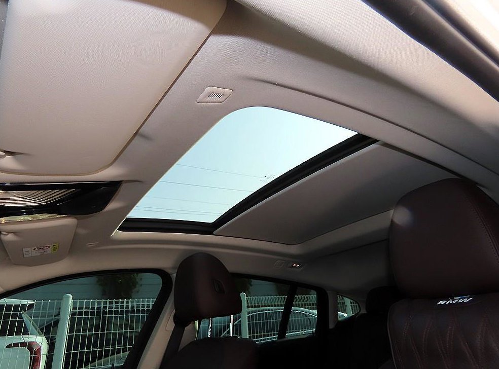 BMW X4 xDrive 20i xLine 사진 16
