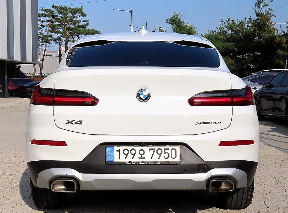 BMW X4 xDrive 20i xLine 사진 4