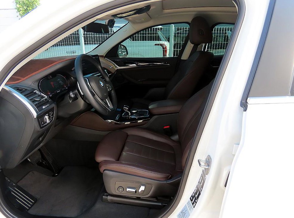 BMW X4 xDrive 20i xLine 사진 5