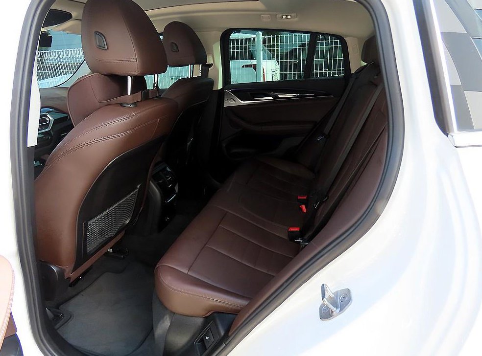 BMW X4 xDrive 20i xLine 사진 6