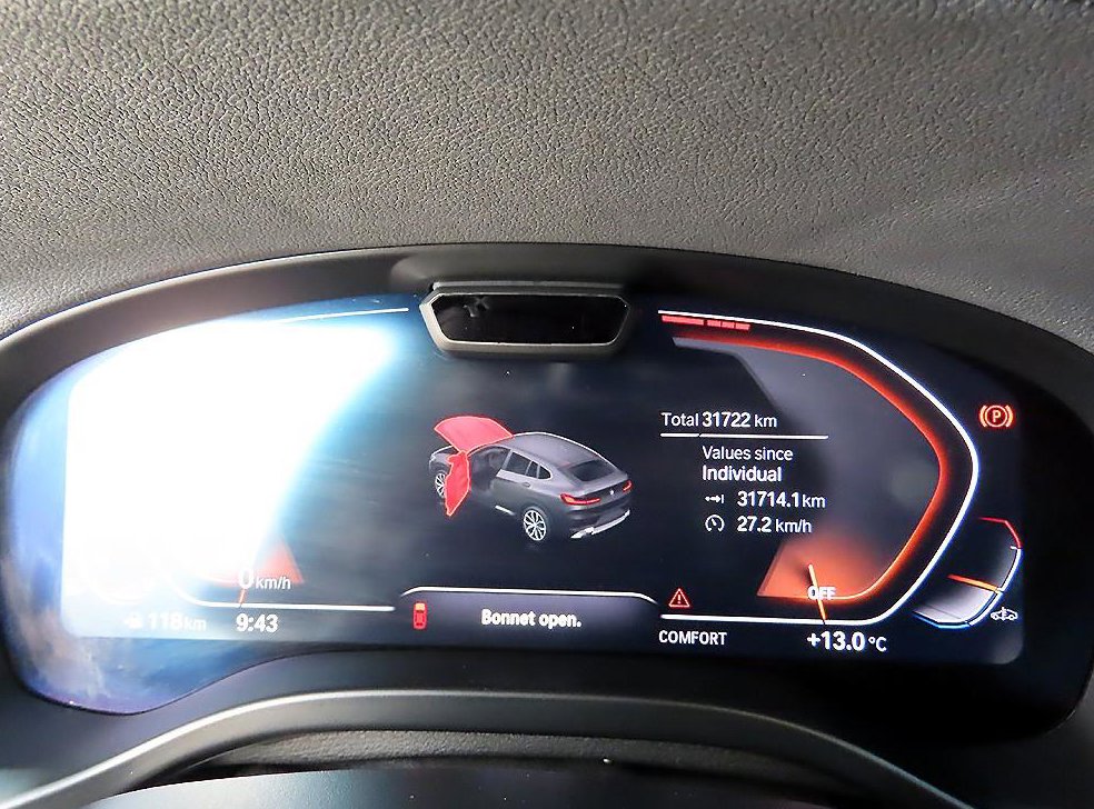 BMW X4 xDrive 20i xLine 사진 9