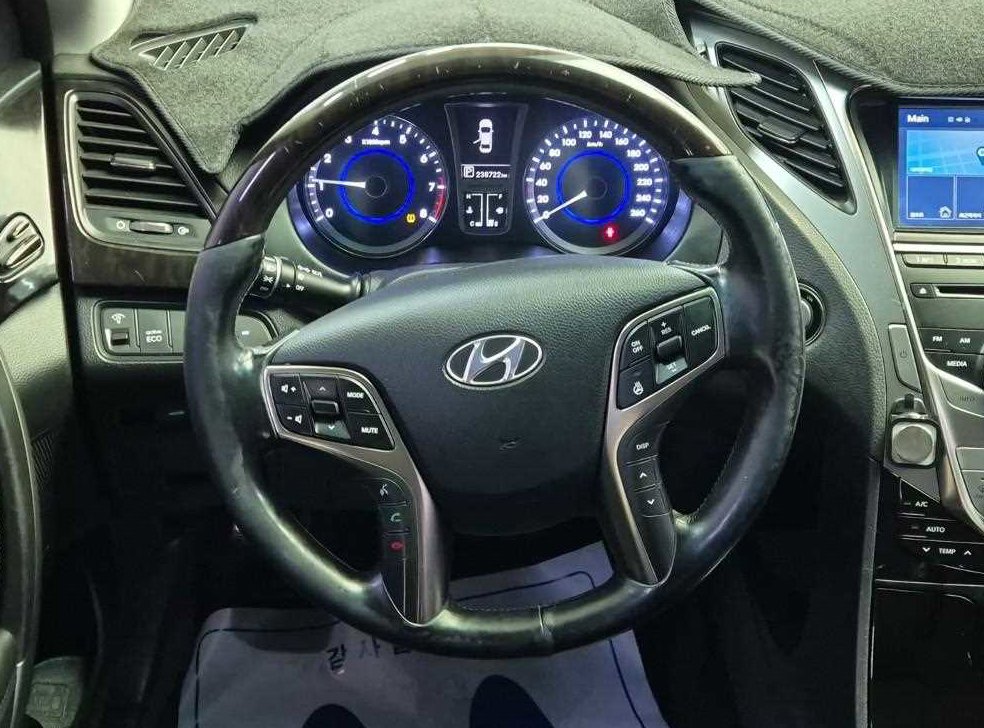 현대 그랜저 LPG HG300 프라임 사진 9