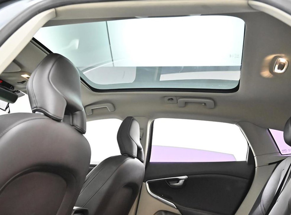 볼보 V40 D2 사진 17