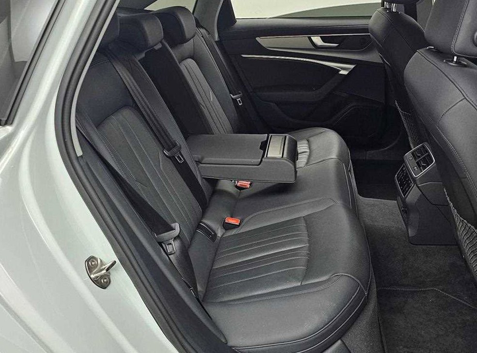 아우디 A6 40 TDI 사진 12