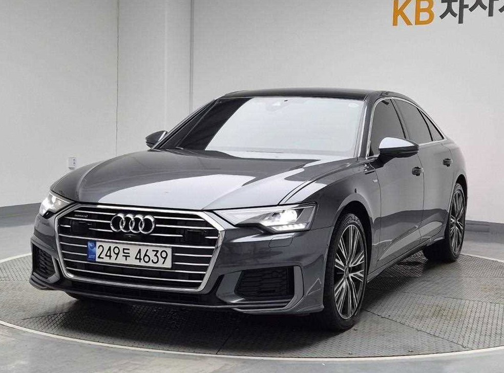 아우디 A6 45 TFSI 콰트로 프리미엄