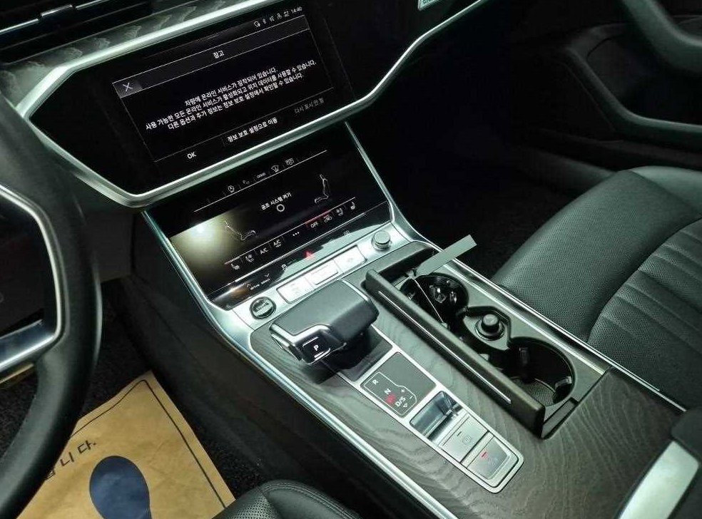 아우디 A6 45 TFSI 콰트로 프리미엄 사진 10