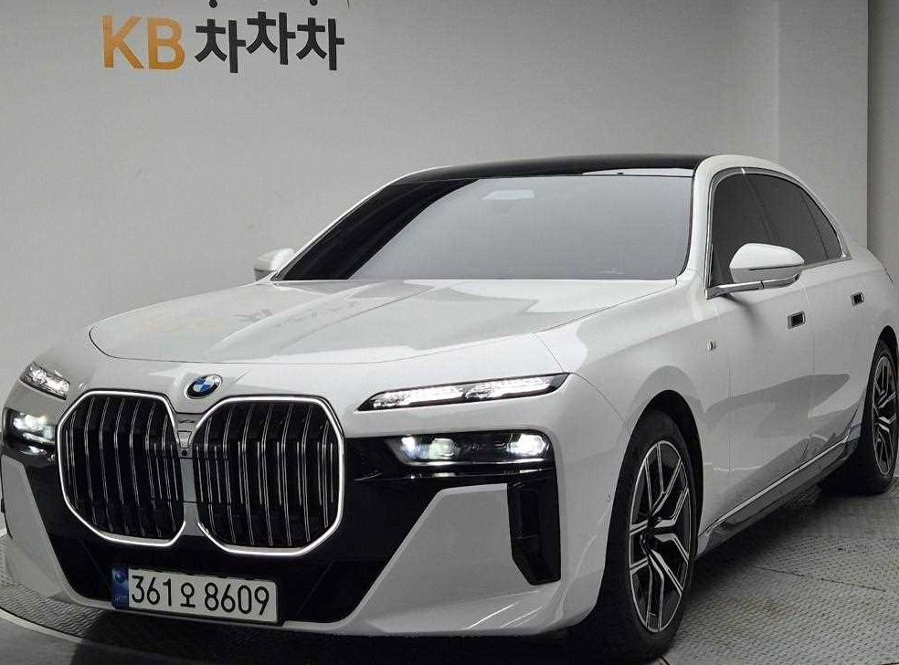 BMW 7시리즈 740i sDrive M 스포츠