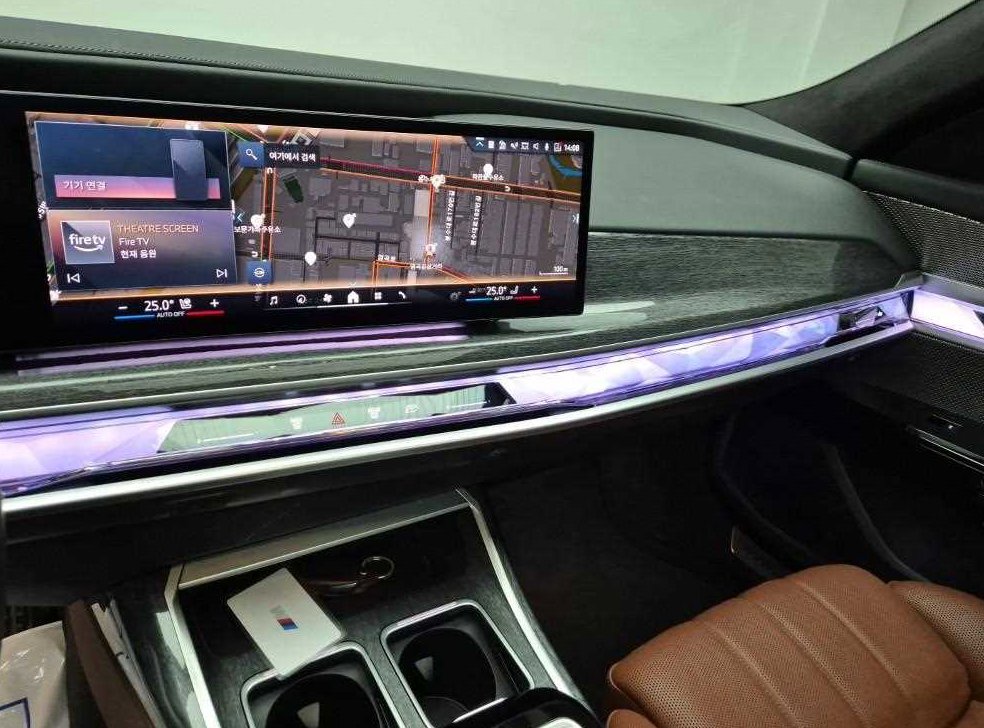 BMW 7시리즈 740i sDrive M 스포츠 사진 10
