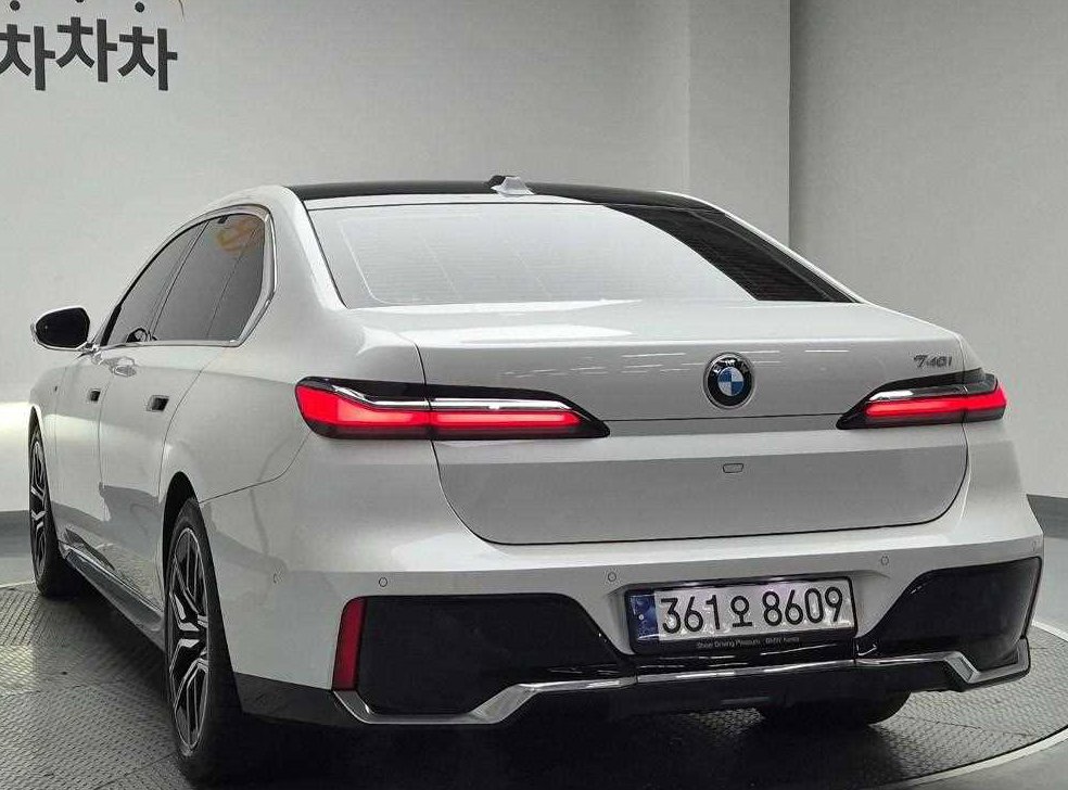 BMW 7시리즈 740i sDrive M 스포츠 사진 2