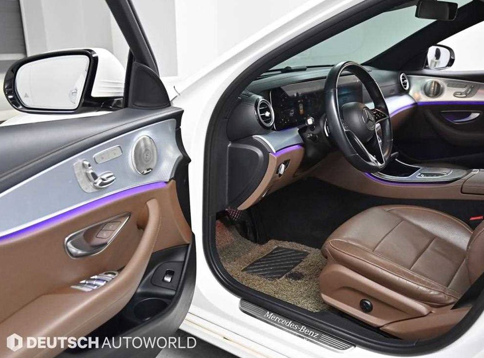 벤츠 E 클래스 E350 4MATIC 아방가르드 사진 11