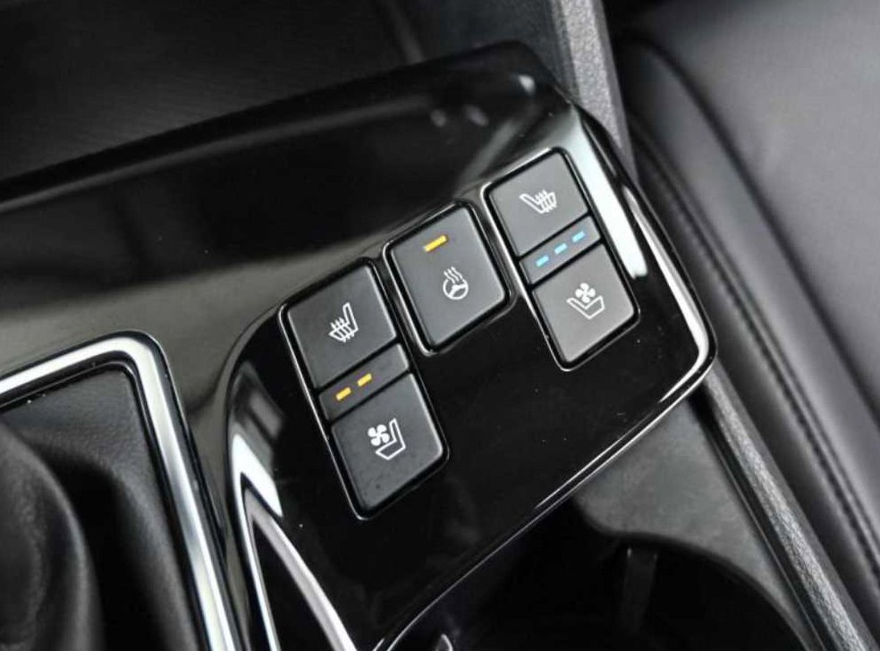 기아 스포티지 2.0 디젤 2WD 사진 17