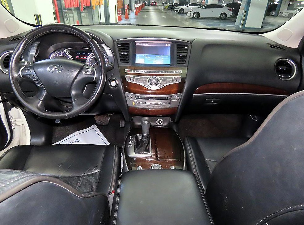인피니티 QX 3.5 AWD 사진 10