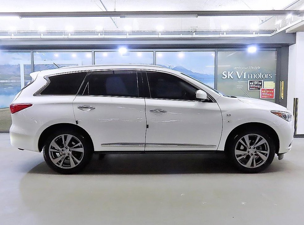 인피니티 QX 3.5 AWD 사진 3