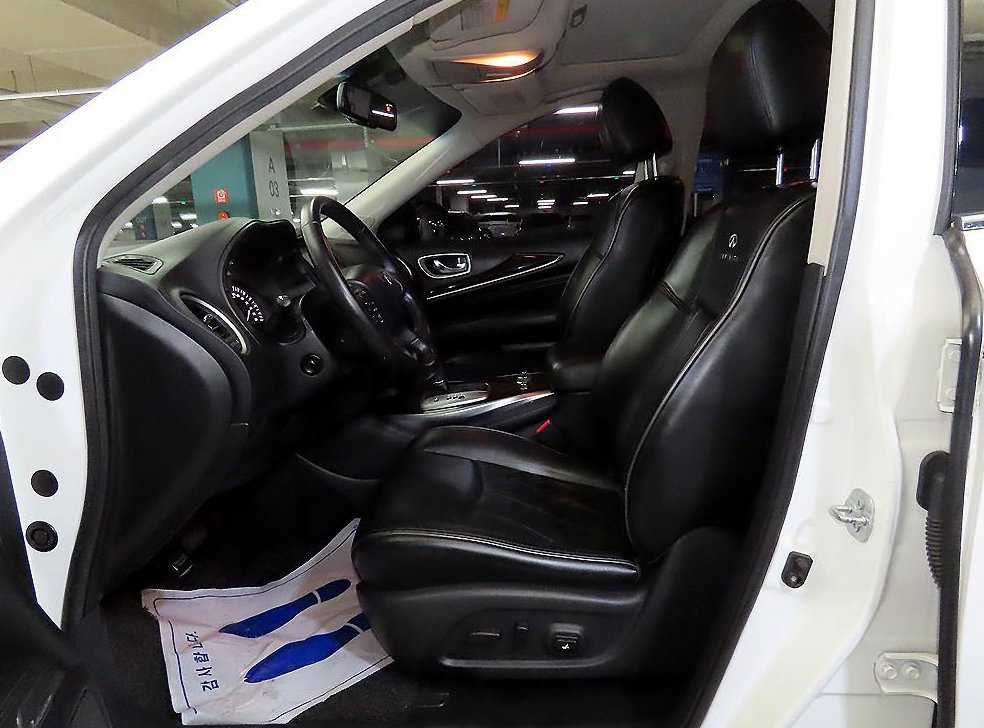 인피니티 QX 3.5 AWD 사진 6