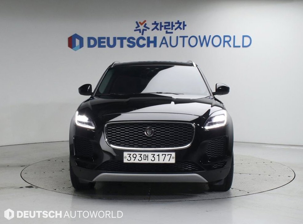 재규어 E-PACE D180 SE 사진 3
