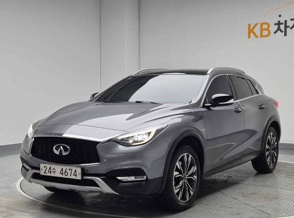 인피니티 QX 2.0T AWD ESSENTIAL