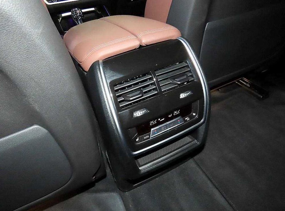 BMW X5 xDrive 30d xLine 사진 14