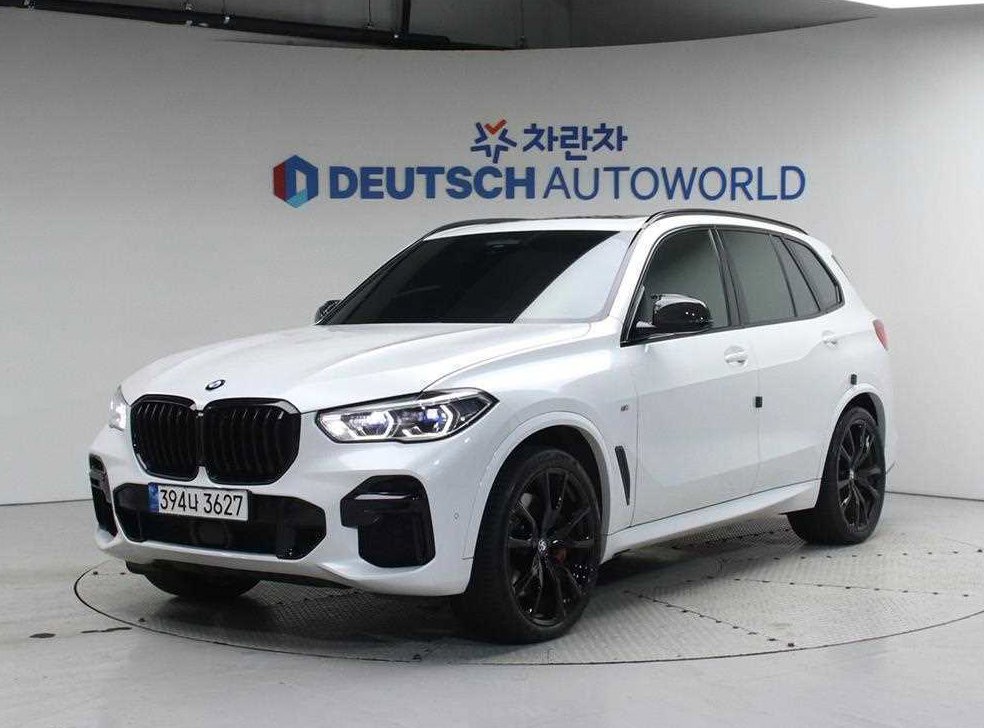 BMW X5 M50i 사진 1