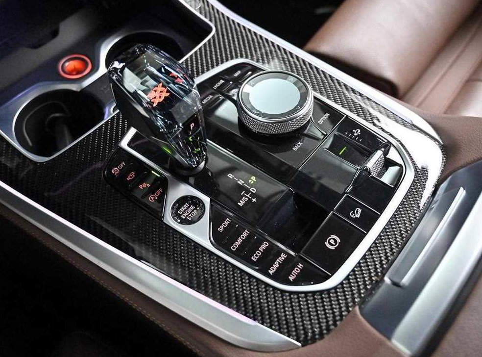BMW X5 M50i 사진 8