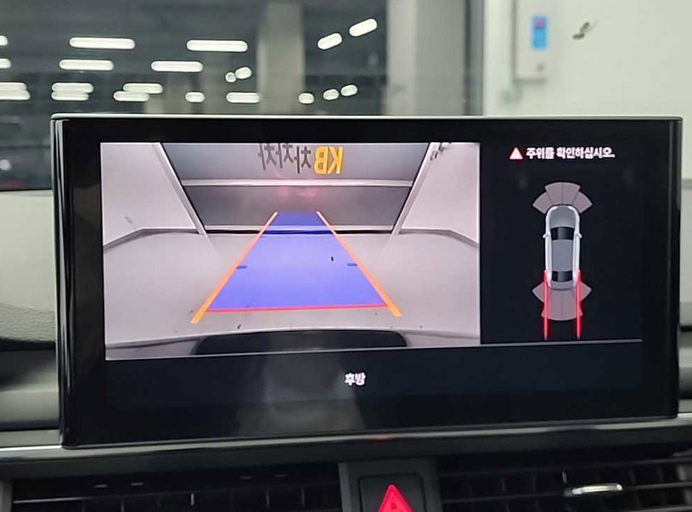 아우디 A4 40 TFSI 사진 16