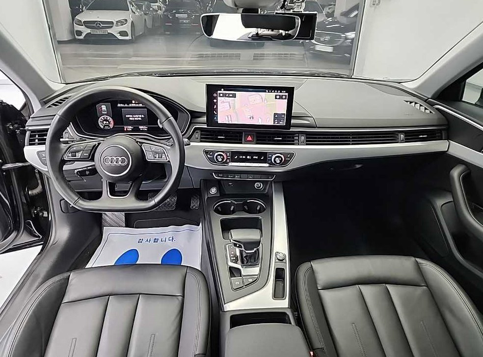 아우디 A4 40 TFSI 사진 7
