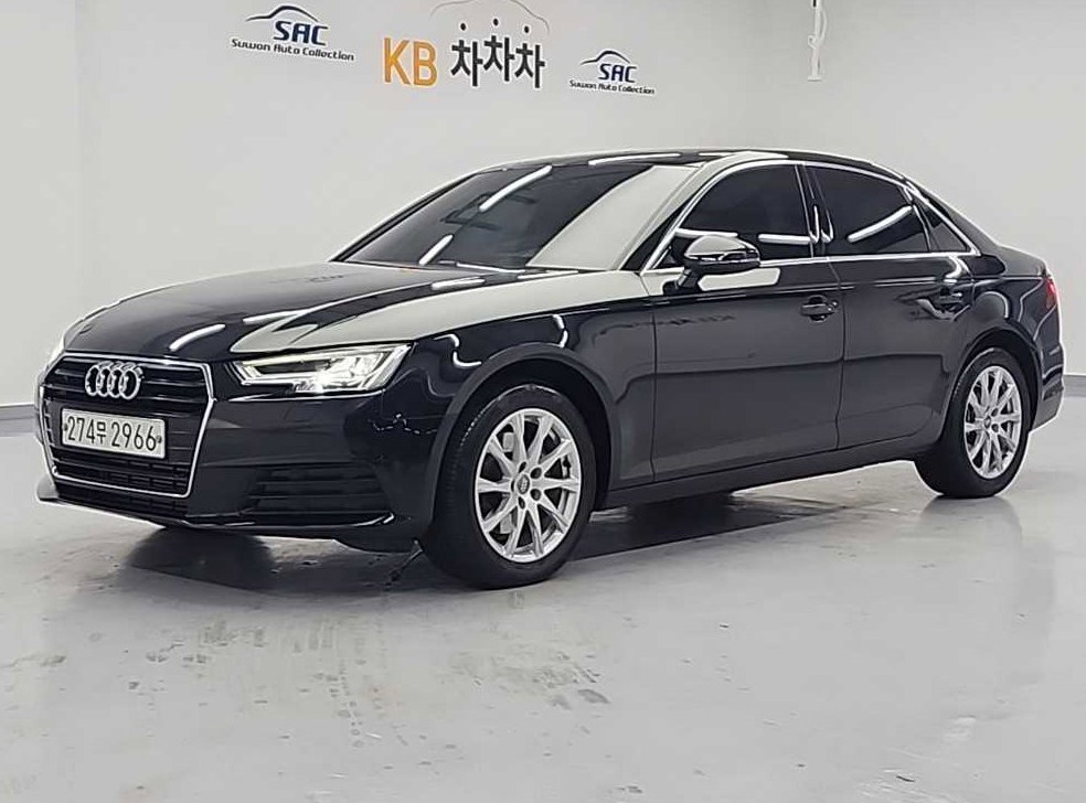 아우디 A4 40 TFSI 사진 2