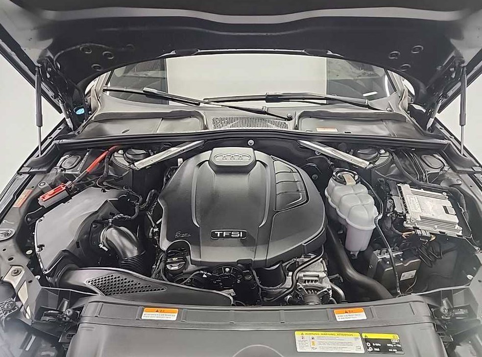 아우디 A4 40 TFSI 사진 6