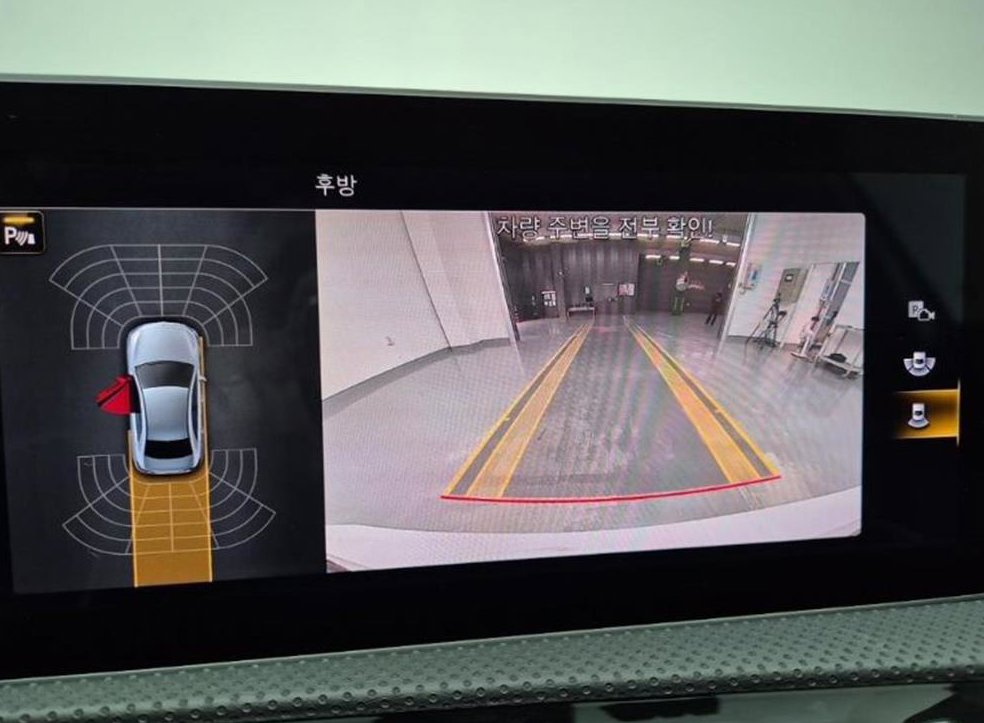 벤츠 A 클래스 A250 4MATIC 세단 사진 15