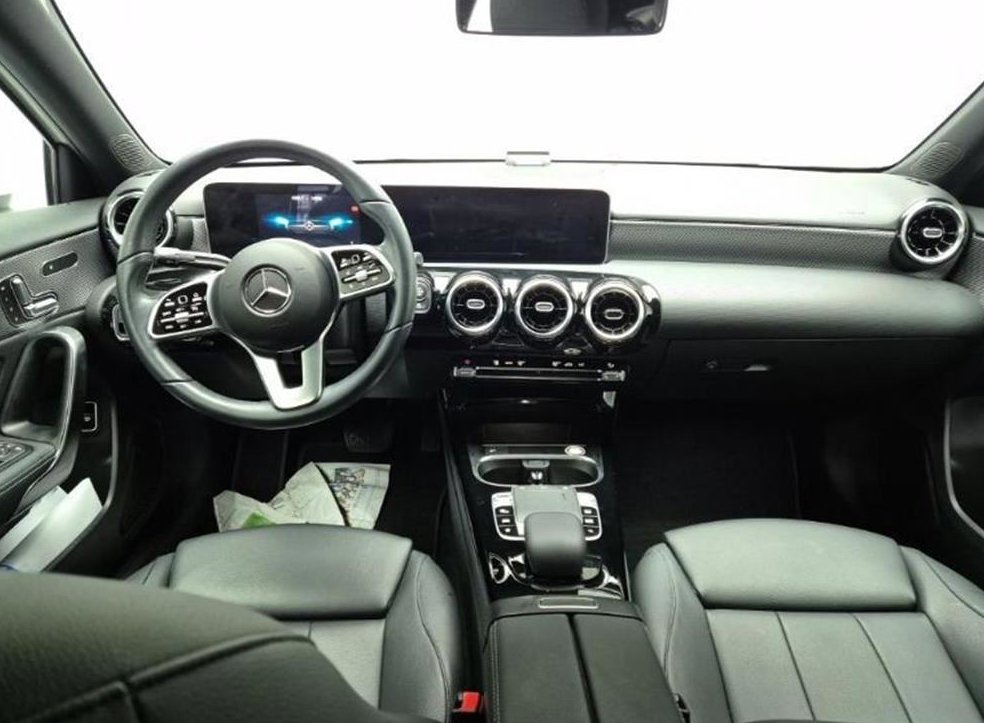 벤츠 A 클래스 A250 4MATIC 세단 사진 7