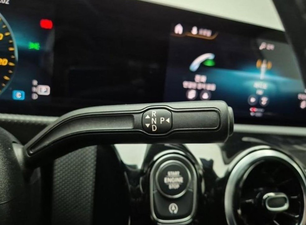 벤츠 A 클래스 A250 4MATIC 세단 사진 8