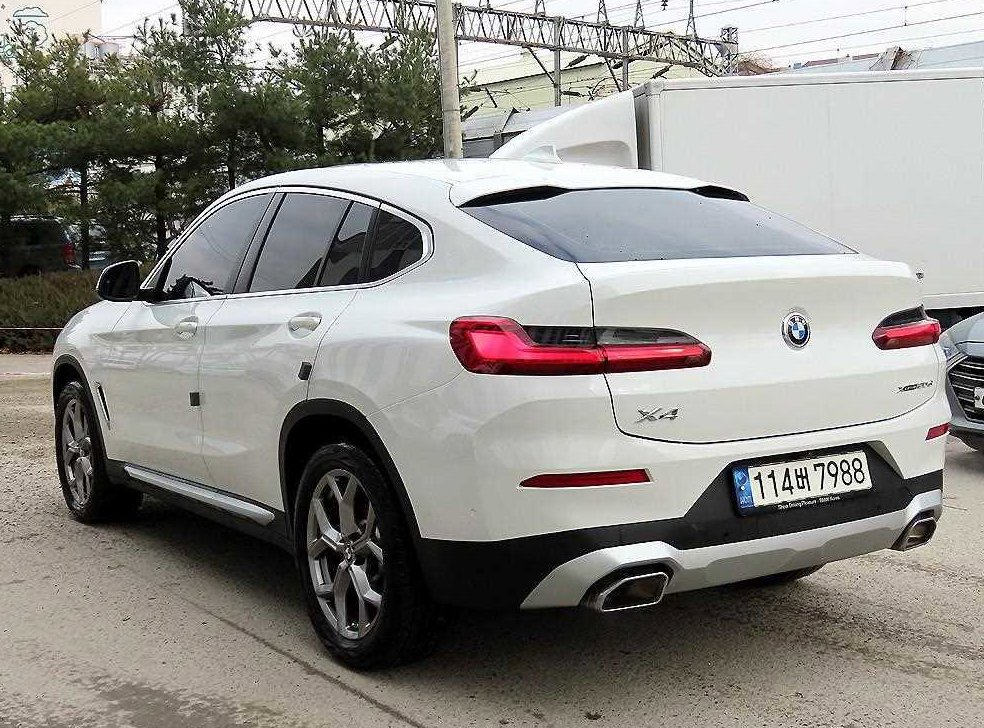 BMW X4 xDrive 20d xLine 사진 3