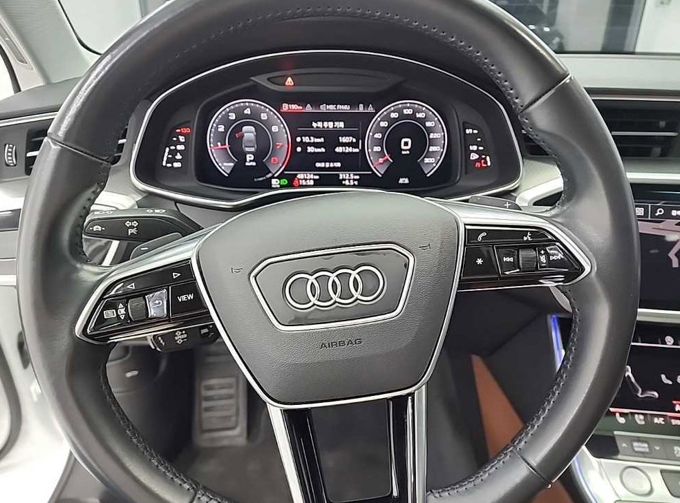 아우디 A6 45 TFSI 사진 10
