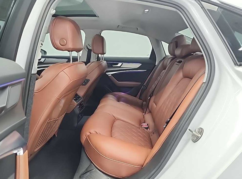 아우디 A6 45 TFSI 사진 13